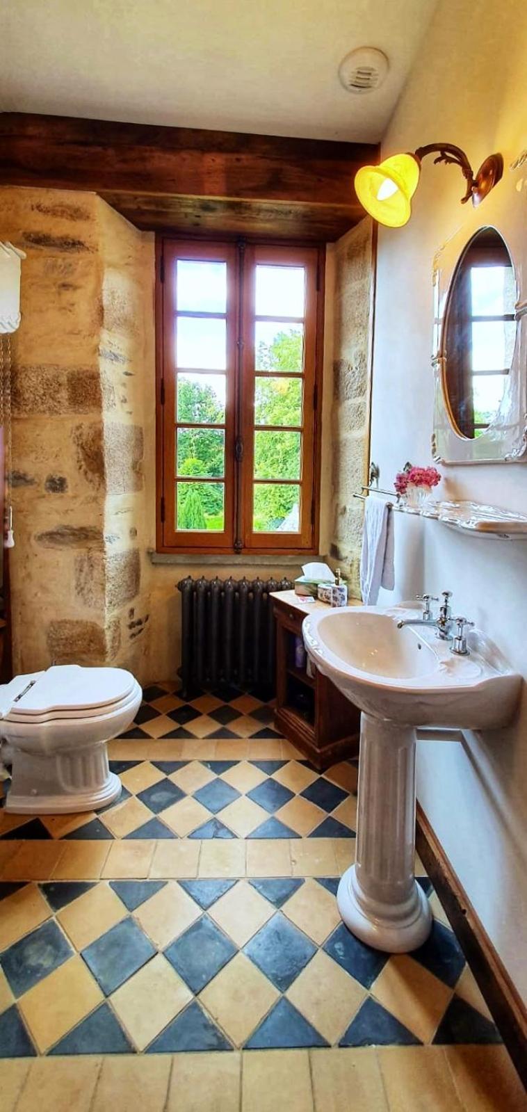 Chateau Isigny, Ideal Pour Les Familles Avec Enfants Et Les Animaux De Compagnie, Situe A Proximite Du Mont Saint-Michel Exteriér fotografie